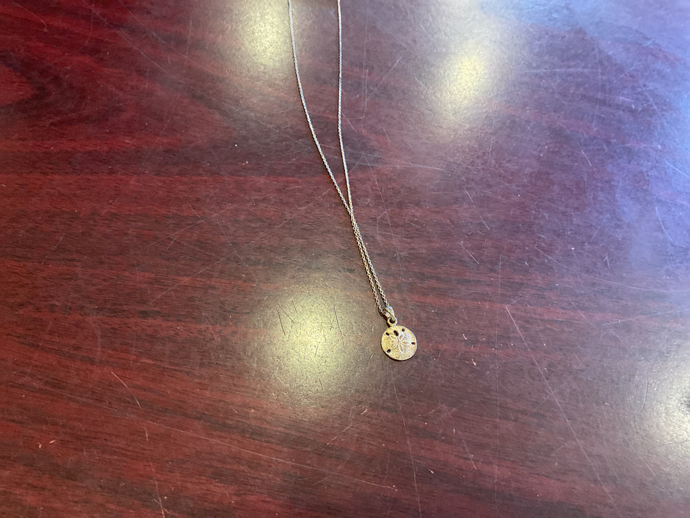 SD SAND DOLLAR NECKLACE