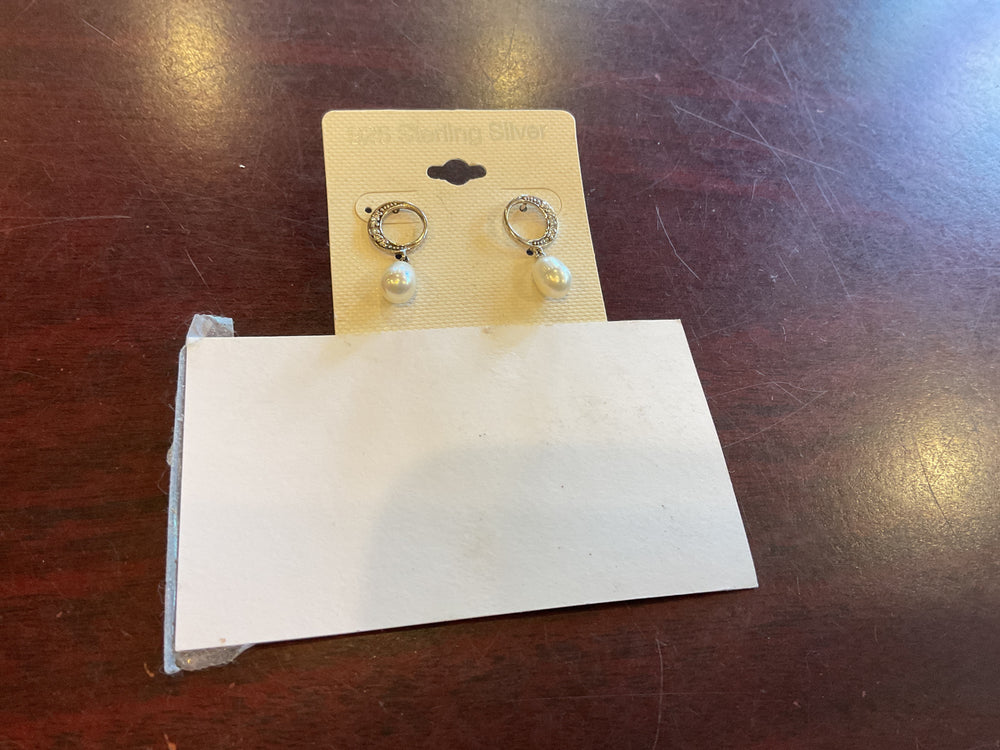 GS916006 Sterling Silver Pearl Earrings