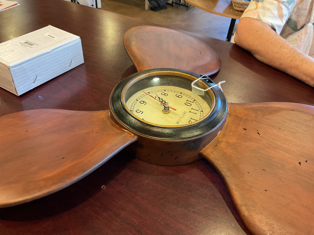 MC-158 PROPPELLER CLOCK