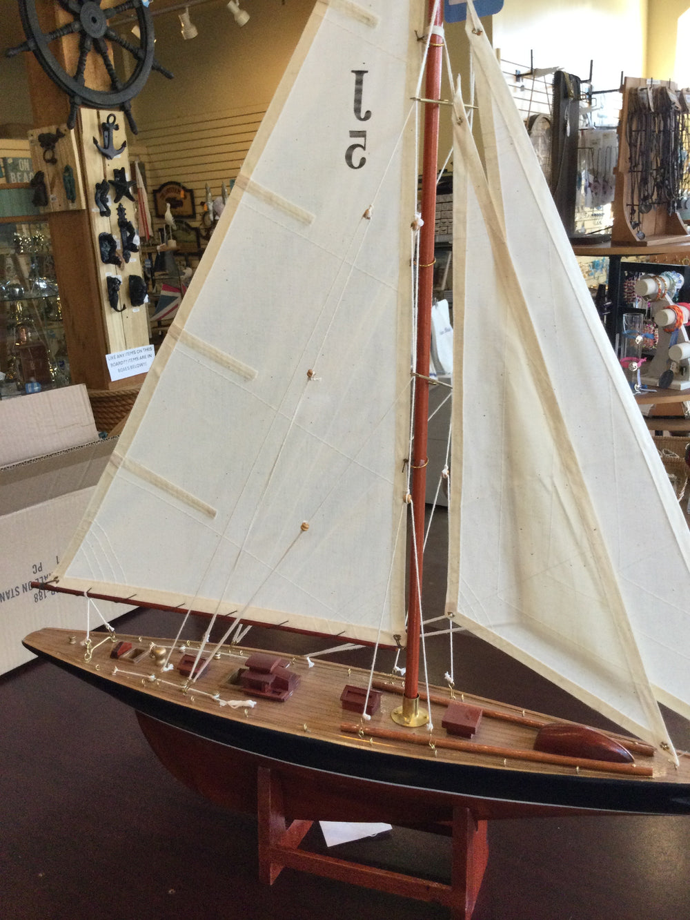 J5 Classic Yatch