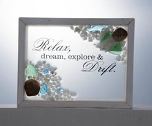 Load image into Gallery viewer, Wood &amp; Glass Shell Picture
