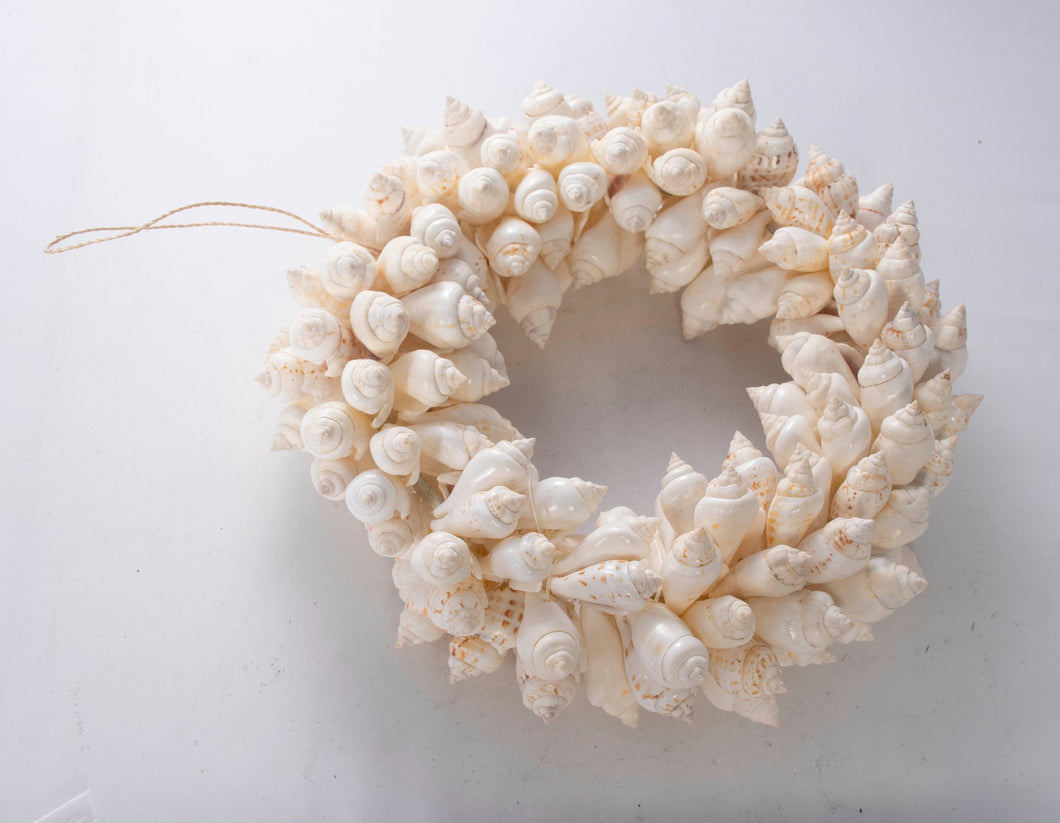 White Chula Shell Wreath
