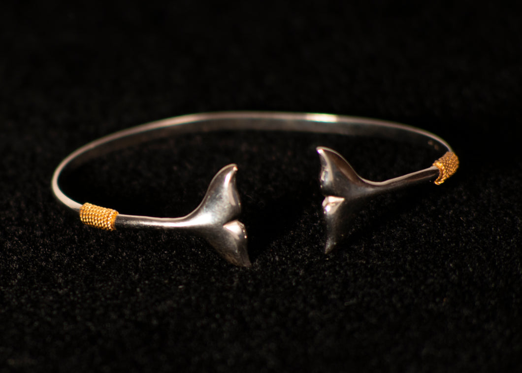 Whale Tail Bangle