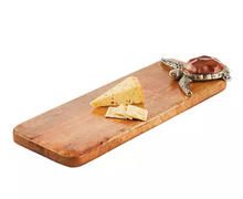 Load image into Gallery viewer, Turtle Cutting Board
