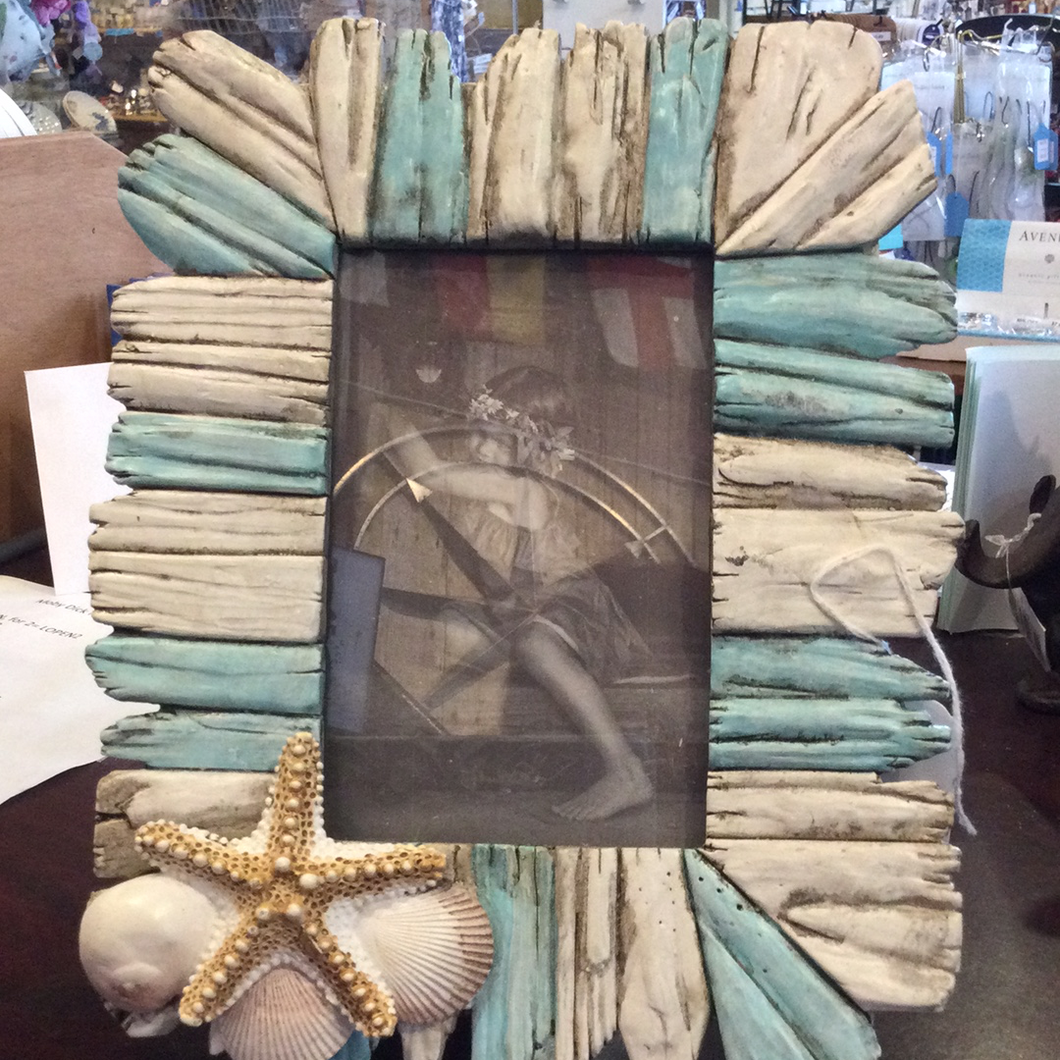 Coastal Driftwood Polyresin - Frame